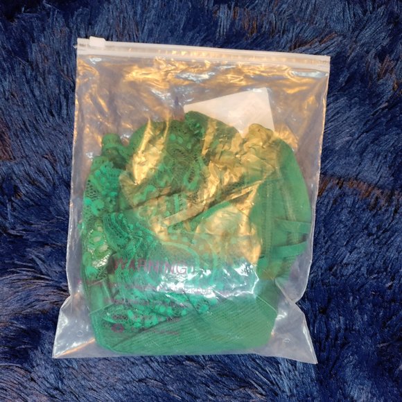 Sexy Lingerie Set Underwire Lace Bra and Panty - Picture 7 of 7